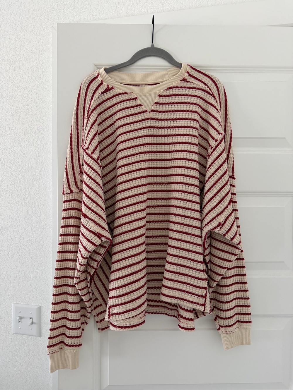 American Eagle Outfitters Cream and Burgundy Striped Waffle Crewneck Sweater